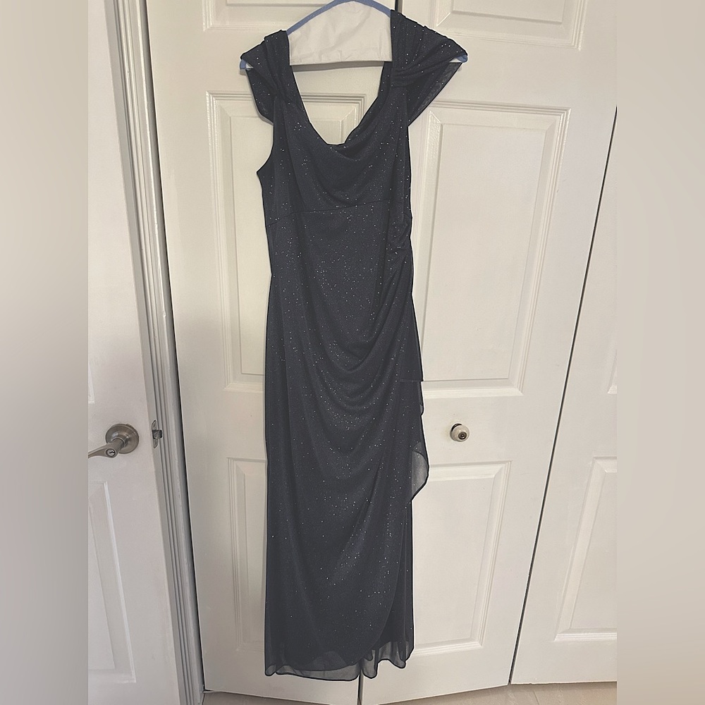 Alex Evenings Cold shoulder metallic smoke gown. Size 12P. Worn once.
